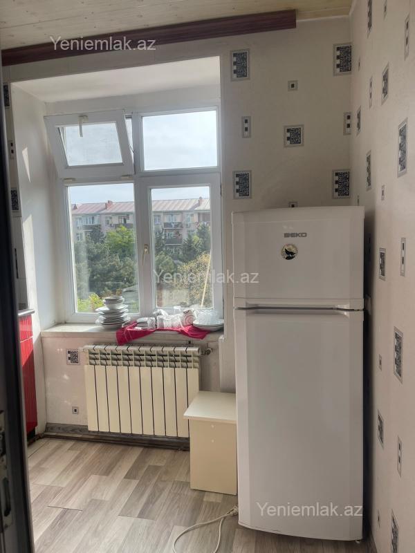 Satılır 3 otaqlı Bina evi menzil (Köhnə tikili), 70 m², 1-ci mikrorayon — Mənzil, Sumqayıt (8)