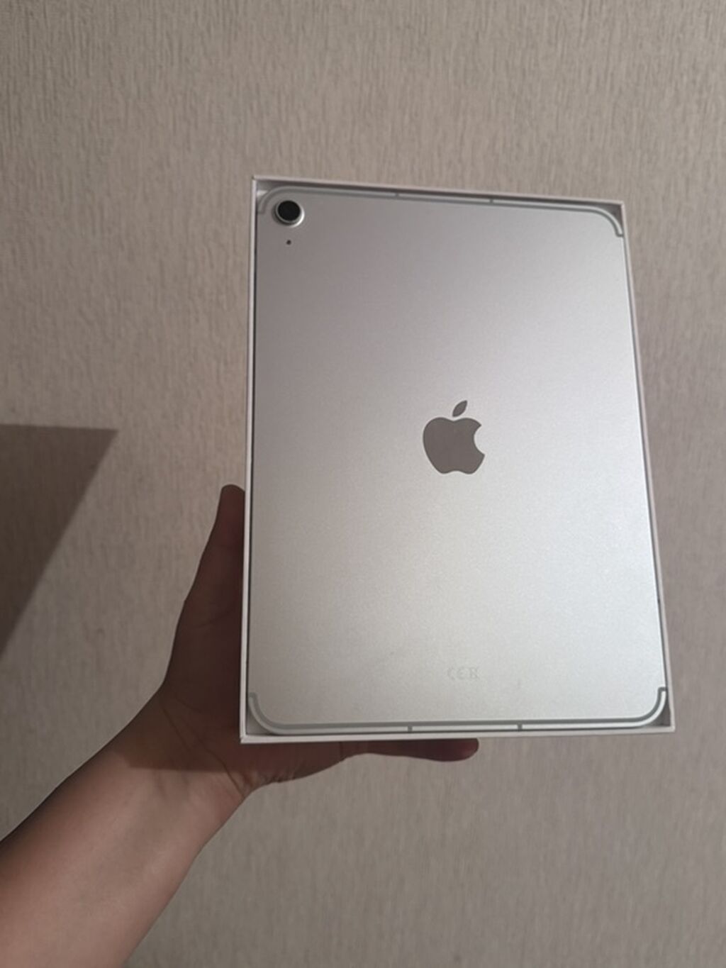 Apple iPad A-16 planşet - Rəng: Gümüş - İstehsal tarixi: Fevral 2025 — Apple, Bakı (3)