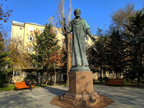 Satılır 2 otaqlı köhnə tikili 45 m² — Bakı