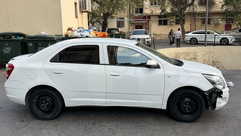 Taksi buraxılışı var ləğv olunmuyacaq ilkin 2200 qaz balonu 77-YX-626 — Avtomobillər, Bakı (3)