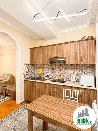 Satılır 2 otaqlı 70 m² yeni tikili Bakıxanov — Mənzil (3)