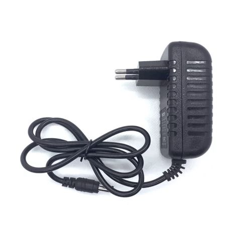 Adapter 12V 2A / 24W Voltam — Bakı