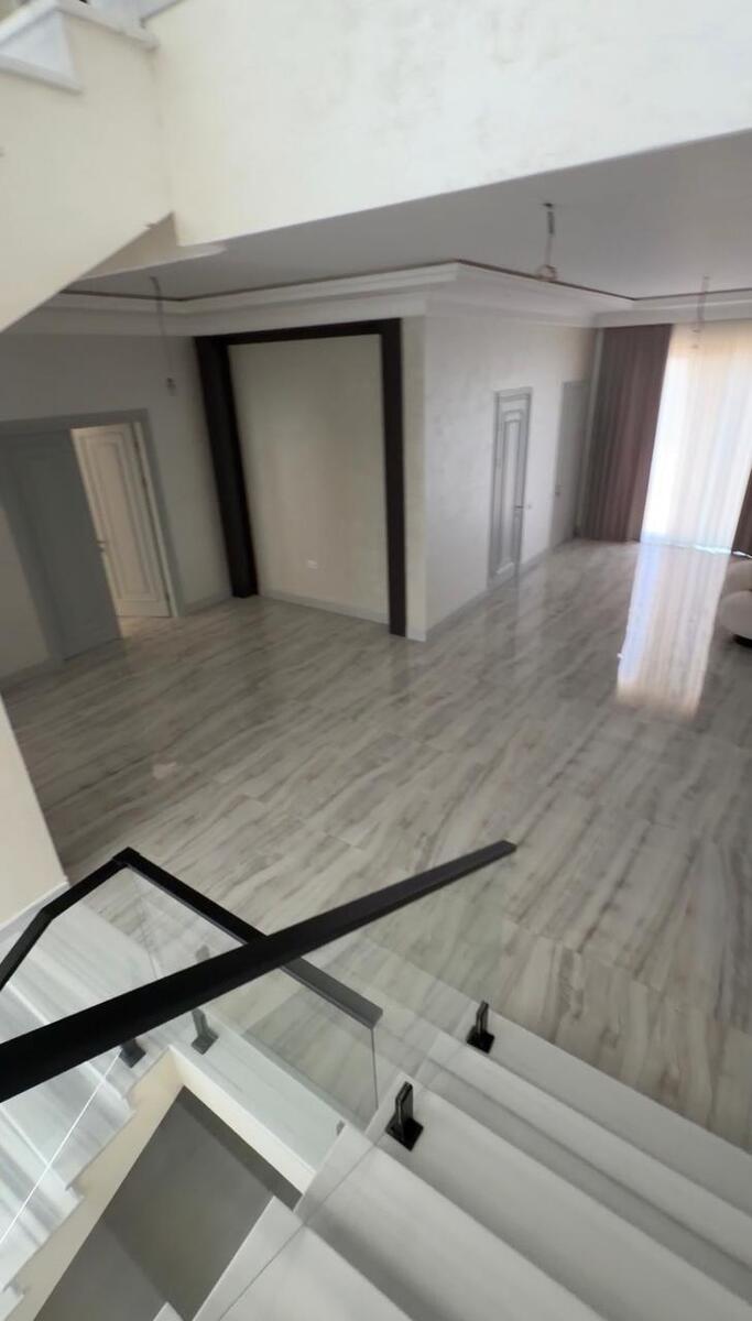 Satılır 8 otaqlı həyət evi/bağ evi 550 m² — Ev, villa, Bakı (3)