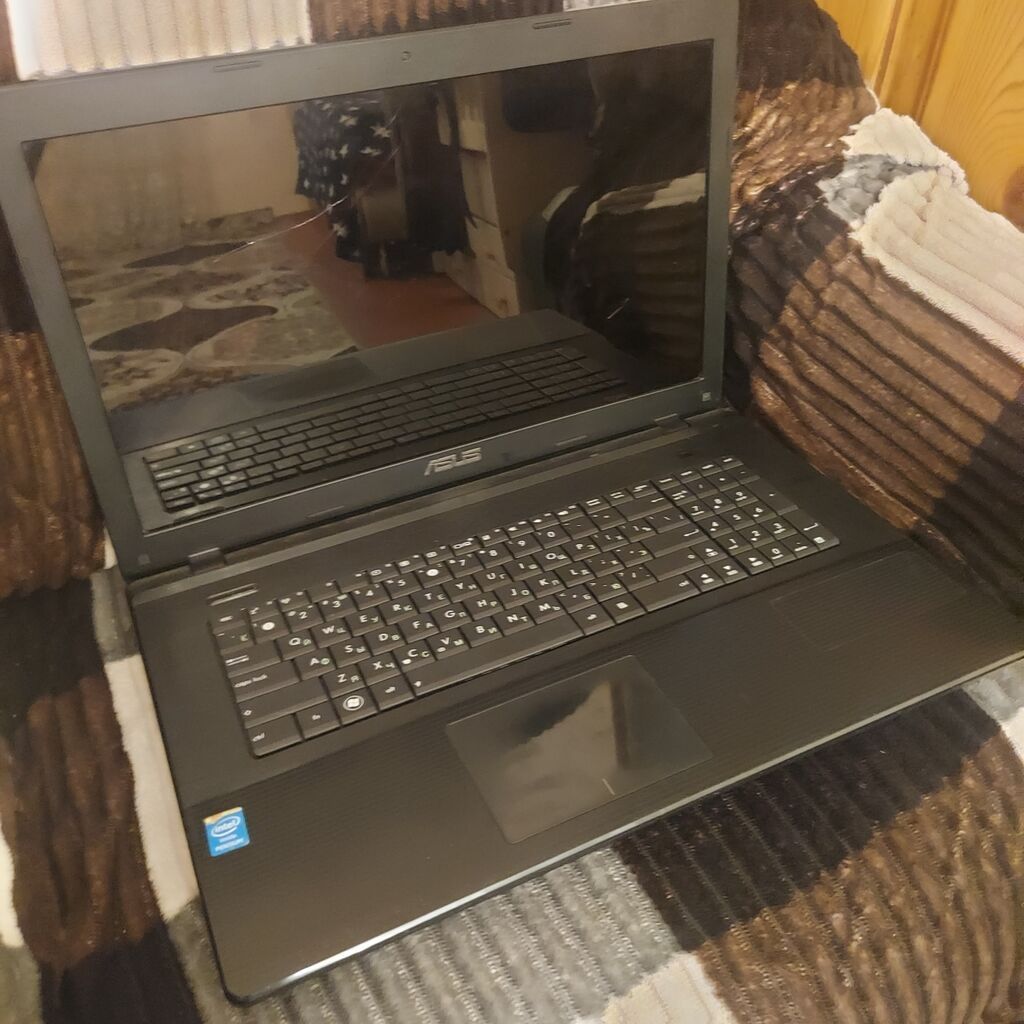 ASUS noutbuk - Marka/model: ASUS (15.6" seriyası, tam ölçülü — Asus, Masazır