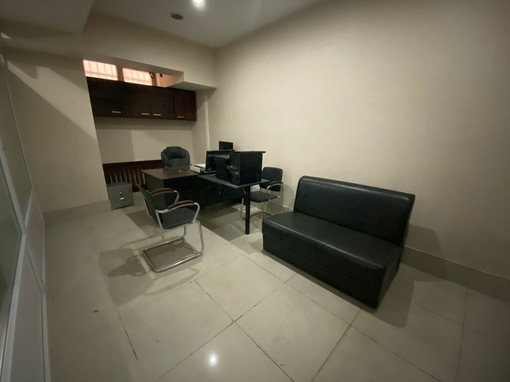 Satılır obyekt 280 m² — Əmlak, Bakı (10)