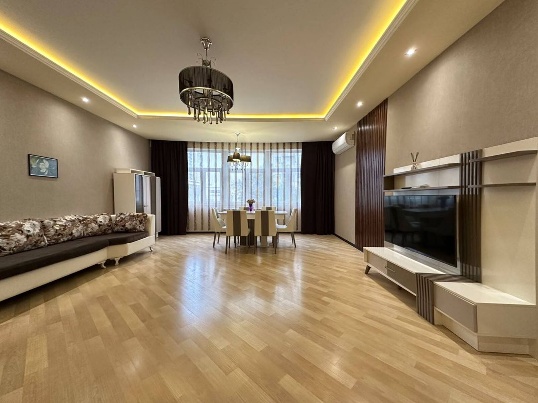 Satılır 3 otaqlı yeni tikili 149 m² — Mənzil, Bakı (2)