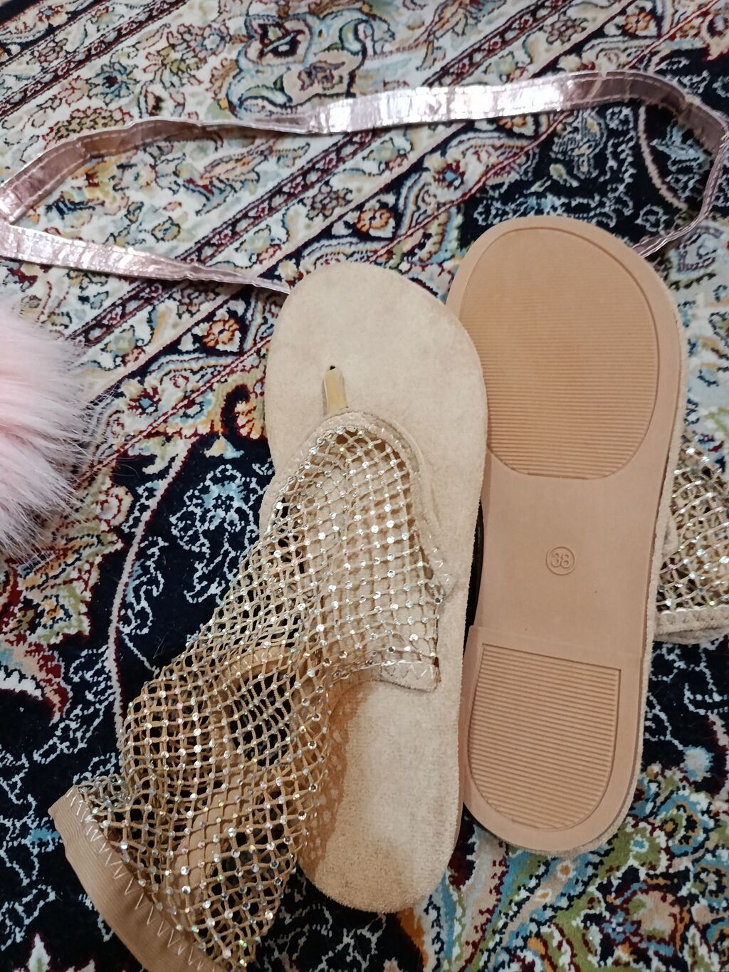 Məhsul dəsti – qadın aksesuarları və yay ayaqqabıları - Ağ bağlamalı — Sandal, Bakı (3)