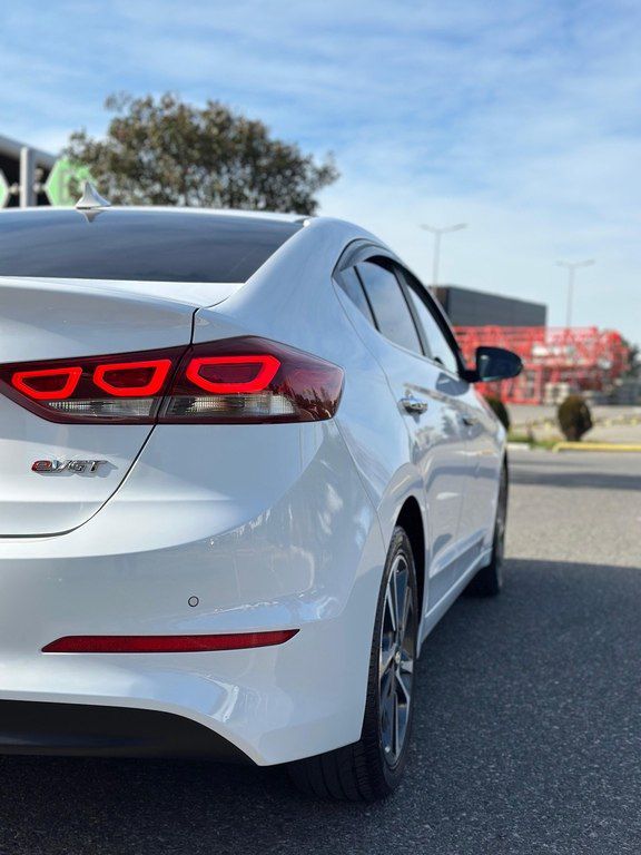 Hyundai Avante, 1.6 L, 2017 il, 186 000 km — Avtomobillər, Bakı (5)