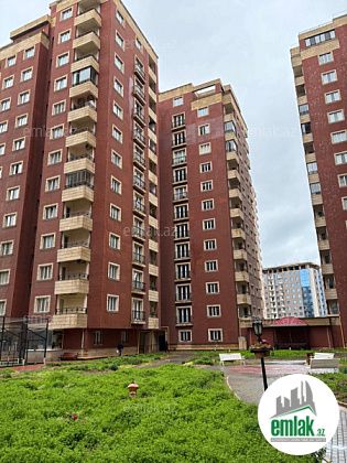 Satılır 3 otaqlı 130 m² yeni tikili 28 May m — Mənzil (2)