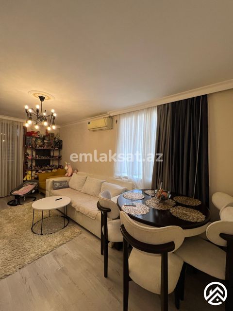 Satılır 2 otaq köhnə tikili 45 m², Bakıxanov — Bakı
