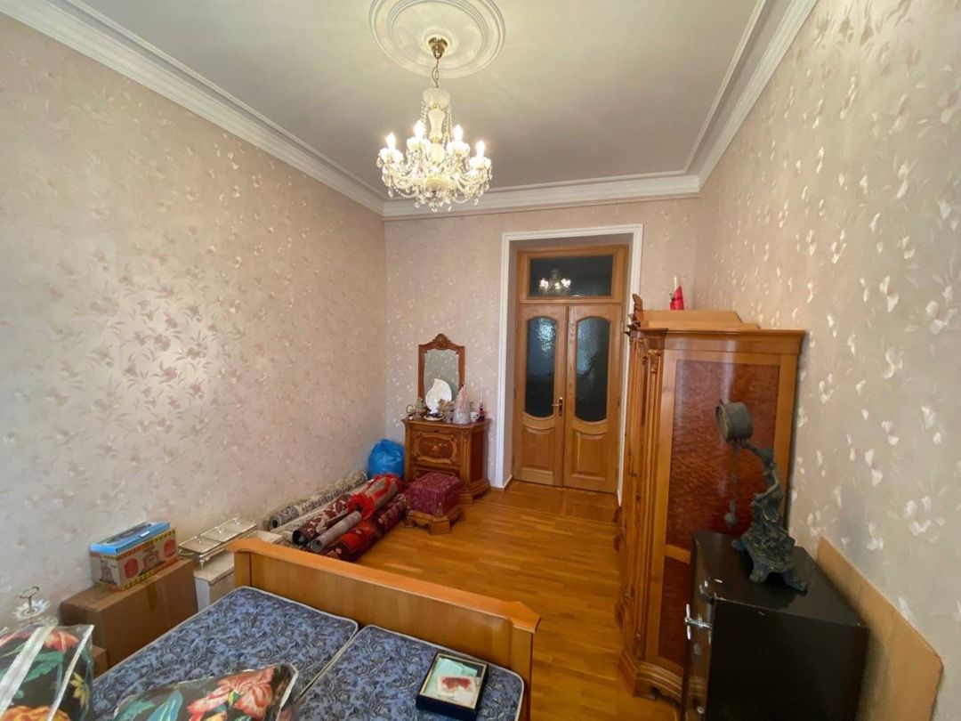 Satılır 5 otaqlı köhnə tikili 159 m² — Mənzil, Bakı (6)