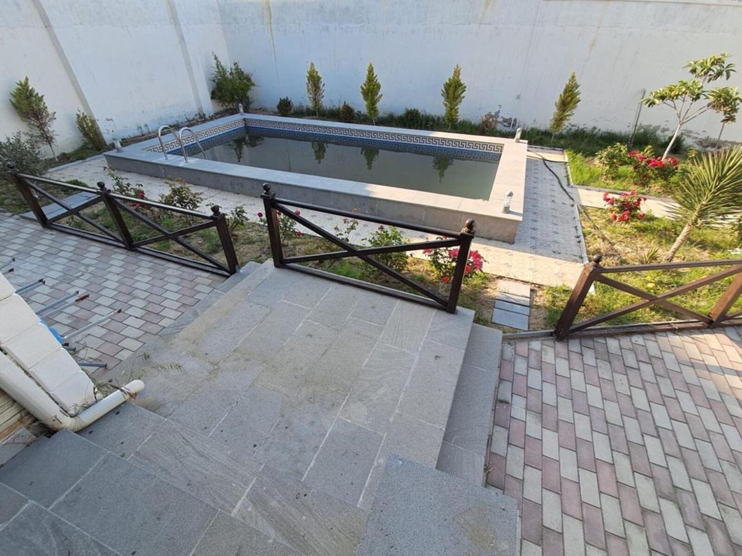 Satılır 4 otaqlı həyət evi/bağ evi 200 m² — Ev, villa, Bakı (7)