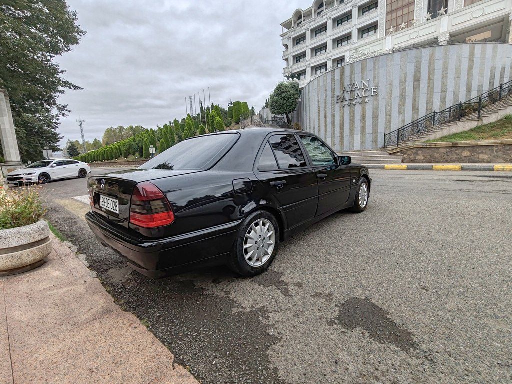 Mercedes C 180, 1.8 L, 2000 il, 303 000 km 99-DE-028 — Avtomobillər, Tovuz (2)