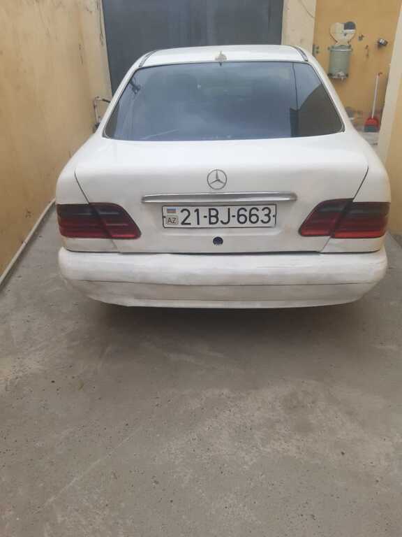 Mercedes E 220, 2.2 L, 1995 il, 345 000 km 21-BJ-663 — Avtomobillər, Bakı (3)