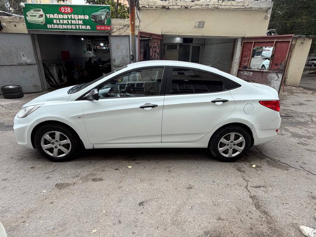 Hyundai Accent, 1.4 L, 2013 il, 309 000 km — Avtomobillər, Bakı (4)