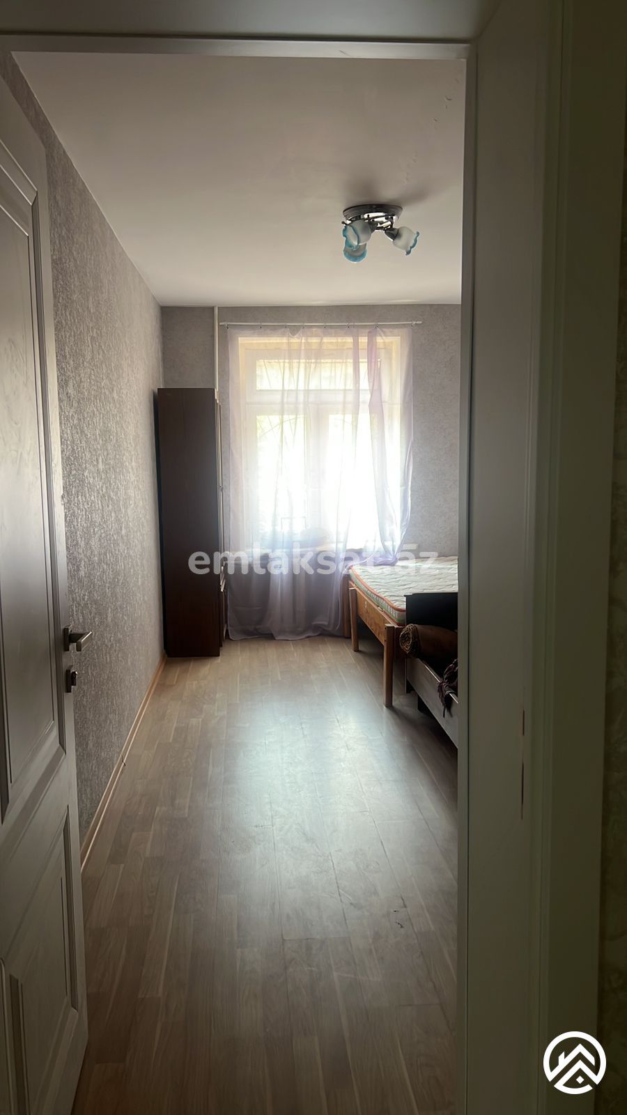 Kirayə (aylıq) 3 otaq köhnə tikili 70 m², İnşaatçılar metrosu — Mənzil, Bakı (2)