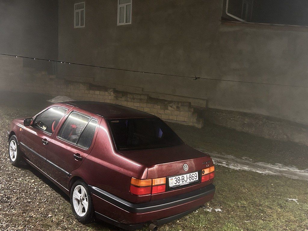 Volkswagen Vento, 1.9 L, 1994 il, 207 586 km 38-BJ-869 — Avtomobillər, Bakı (2)