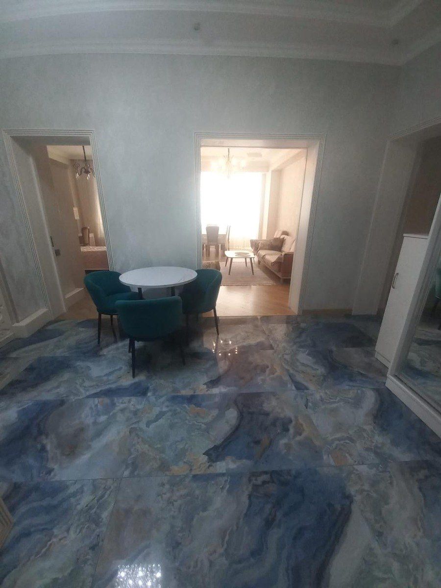 İcarəyə verilir 3 otaqlı yeni tikili 100 m² — Mənzil, Bakı (9)