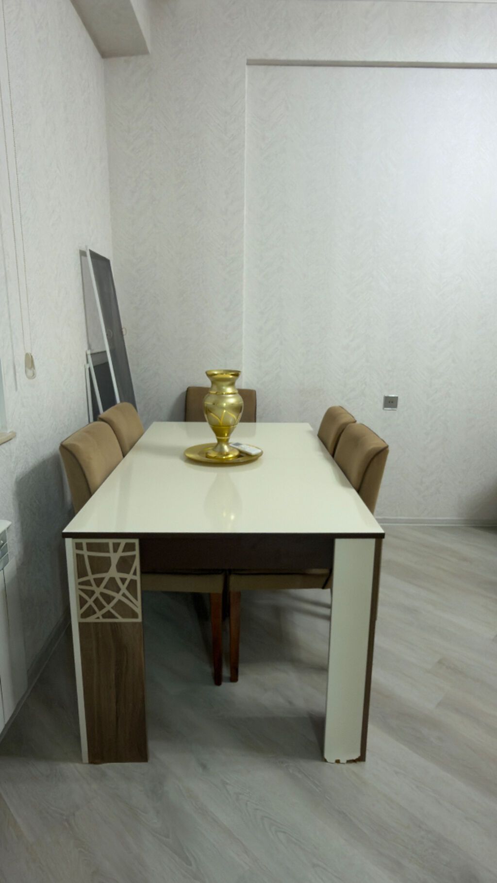 Qonaq otağı üçün, İşlənmiş, Açılan, Dördbucaq masa, 6 stul — Masalar və stullar, Bakı (4)