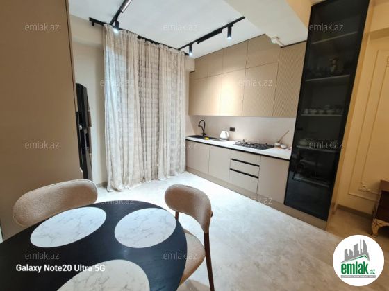 İcarəyə verilir 3 otaqlı 90 m² yeni tikili Yasamal r — Mənzil (7)