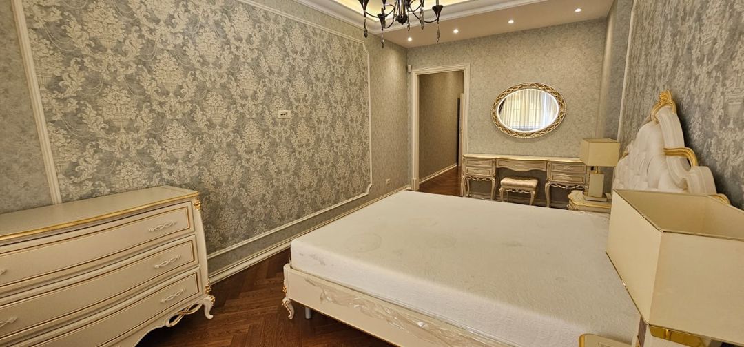 Satılır 4 otaqlı yeni tikili 204 m² — Mənzil, Bakı (7)
