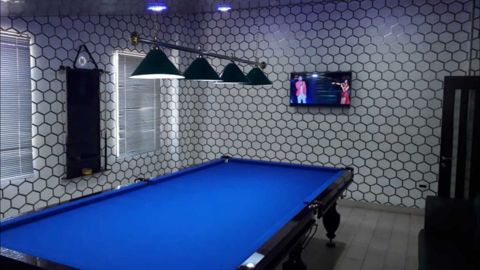 Satılır obyekt 360 m² — Oğuz
