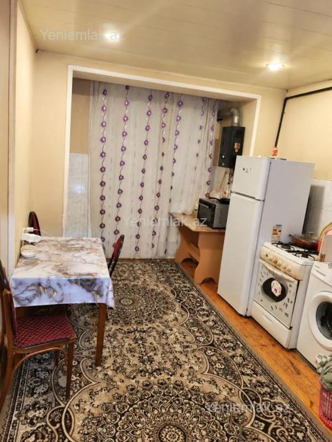 Satılır 3 otaqlı Bina evi menzil (Köhnə tikili), 54 m², Suraxanı rayonu — Bakı