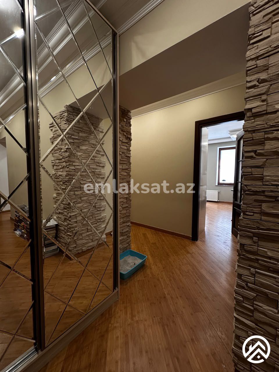 Satılır 3 otaq köhnə tikili 110 m², Yasamal — Mənzil, Bakı (5)