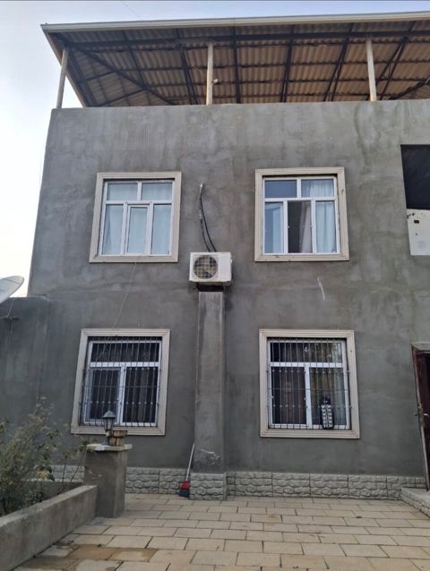 Satılır 6 otaqlı həyət evi/bağ evi 110 m² — Bakı