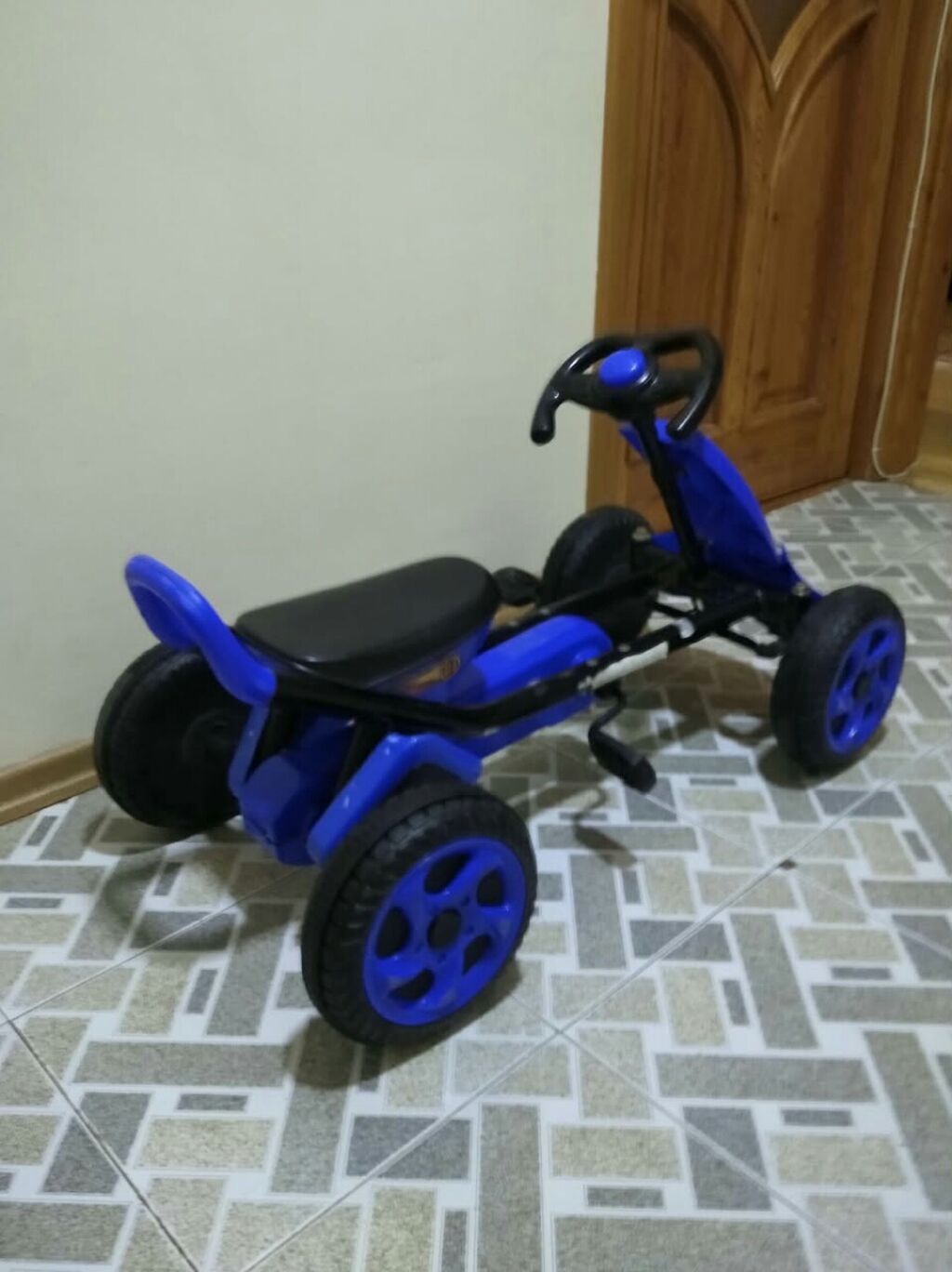 Uşaq pedallı qaçış maşını (go-kart) – mavi - Pedallı idarəetmə: ön — Uşaq avtomobilləri, Bakı (4)