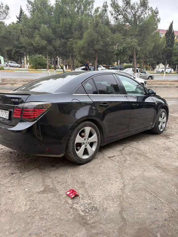 Chevrolet Cruze, 1.8 L, 2010 il, 276 000 km 90-TO-753 — Avtomobillər, Sumqayıt (5)