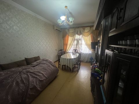 Satılır 3 otaqlı köhnə tikili 80 m² — Bakı