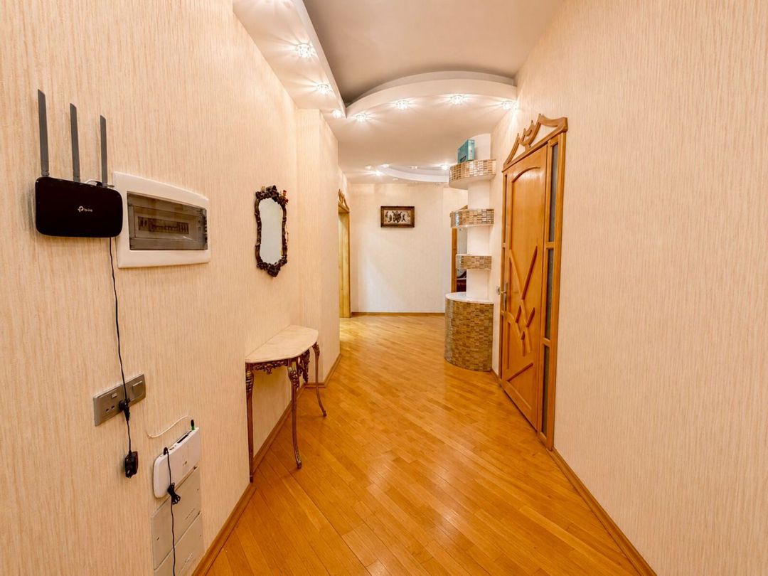 Satılır 4 otaqlı yeni tikili 231 m² — Mənzil, Bakı (7)