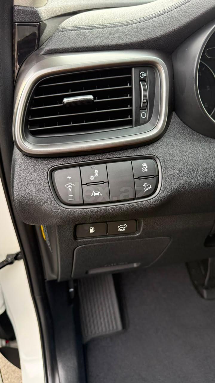 2019 Kia Sorento, 2.0 L, 2019, 150,000 km 88-DA-168 — Avtomobillər, Bakı (10)