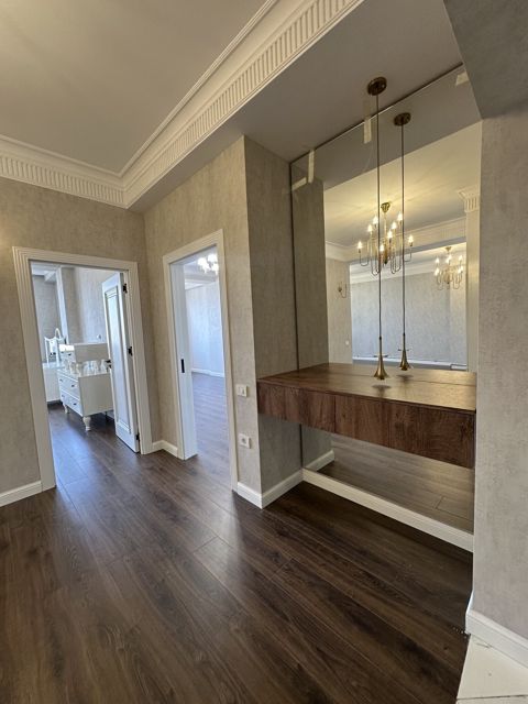 Satılır 4 otaqlı yeni tikili 120 m² — Bakı
