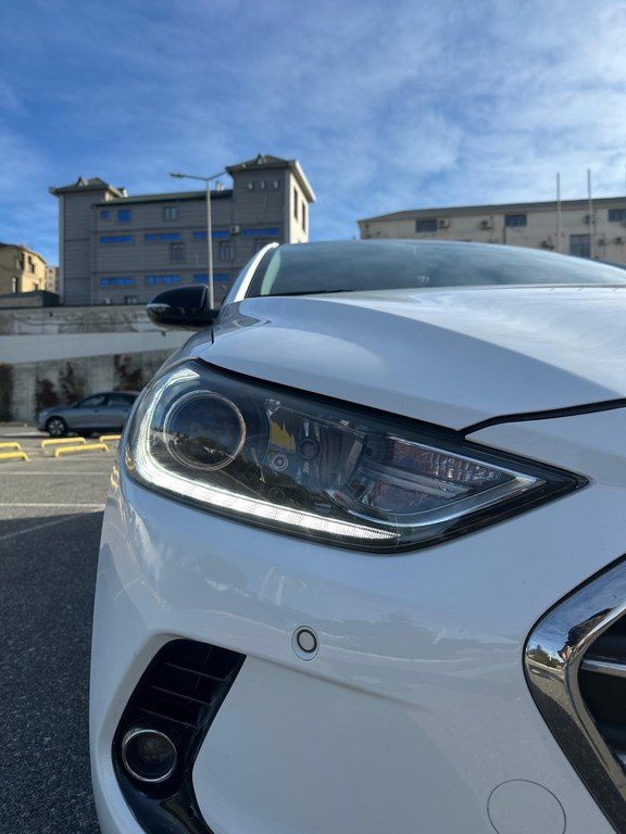 Hyundai Avante, 1.6 L, 2017 il, 186 000 km — Avtomobillər, Bakı (8)