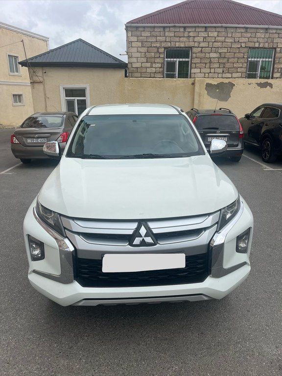 Mitsubishi L200, 2.4 L, 2020 il, 200 000 km — Avtomobillər, Bakı