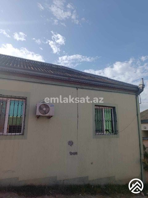 Satılır 4 otaq həyət evi / bağ evi 112 m², Qaraçuxur — Bakı