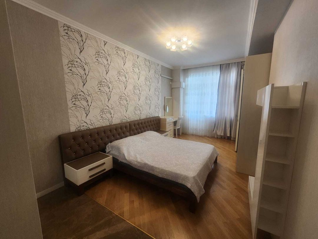 İcarəyə verilir 4 otaqlı yeni tikili 175 m² — Mənzil, Bakı (5)