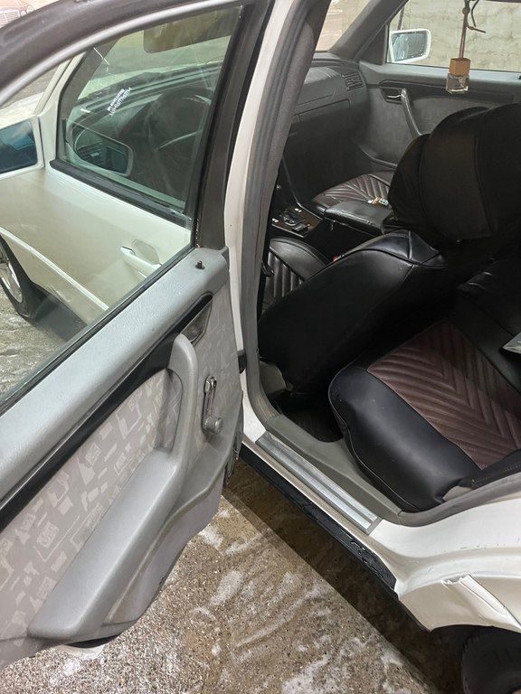 Mercedes C 180, 1.8 L, 1996 il, 351 285 km 90-EL-306 — Avtomobillər, Bakı (12)