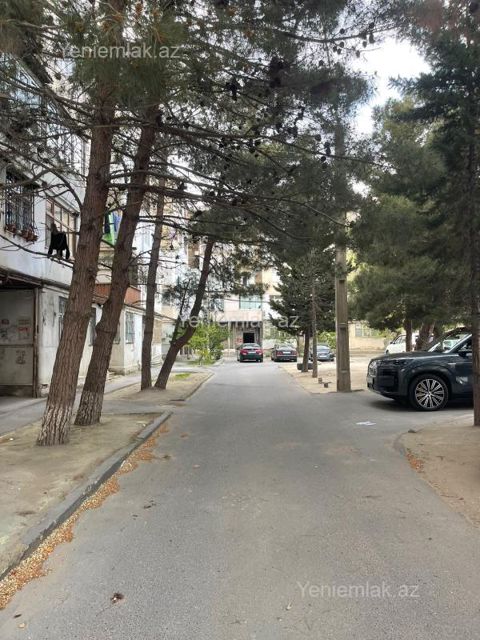 Satılır 3 otaqlı Bina evi menzil (Köhnə tikili), 70 m², 1-ci mikrorayon — Sumqayıt