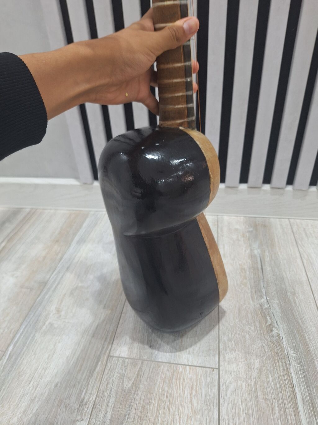 Məhsul: Tar (Azərbaycan milli simli musiqi aləti) Təsvir: - Klassik — Gitarlar və digər simli alətlər, Bakı (4)