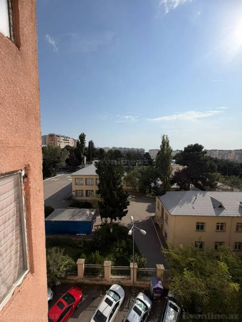 Satılır 2 otaqlı Mənzil Köhnə tikili 65 m² Bakı, Xətai r., Əhmədli m — Mənzil, Bakı (8)