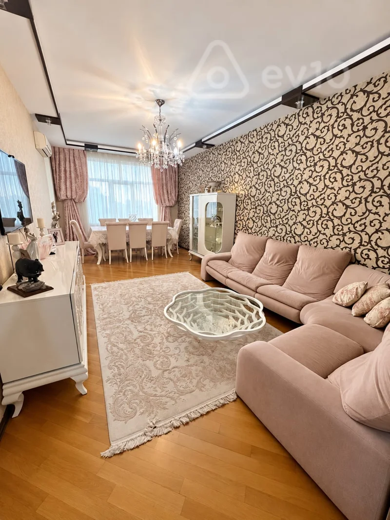3 otaqlı mənzil, 120 m², A.M.Şərifzadə küçəsi — Bakı