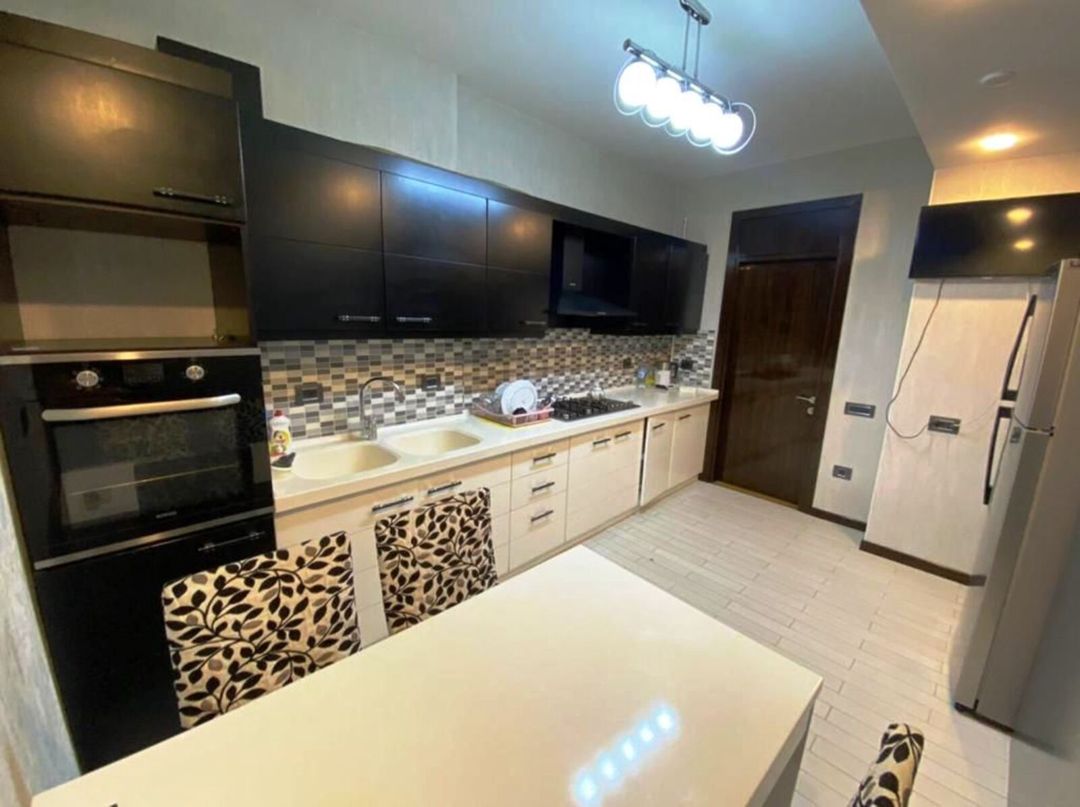 İcarəyə verilir 4 otaqlı yeni tikili 180 m² — Mənzil, Bakı (10)