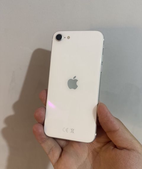 IPhone SE 2022, 256 GB, White Titanium, Zəmanət, Barmaq izi, Simsiz şarj — Bakı