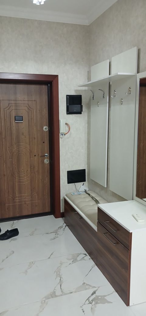 Satılır 3 otaqlı köhnə tikili 138.2 m² — Bakı