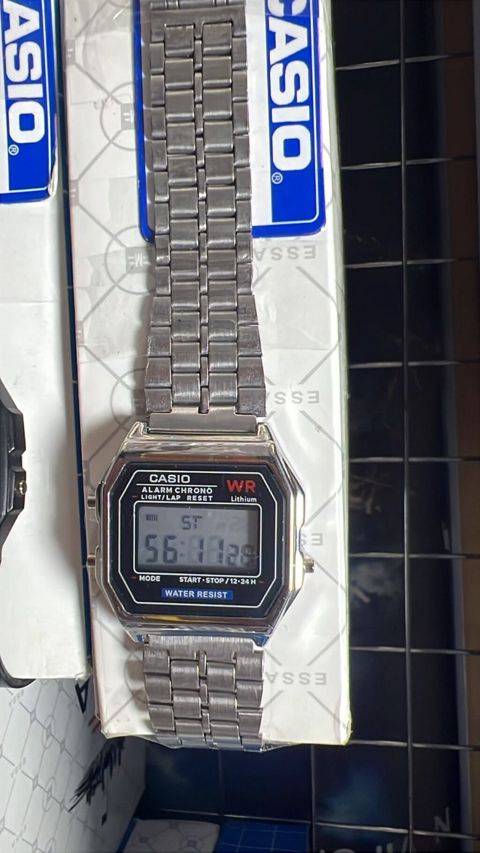 Yeni, Qol saatı, Casio, rəng - Gümüşü — Bakı