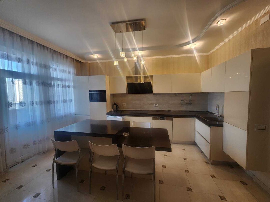 İcarəyə verilir 4 otaqlı yeni tikili 175 m² — Mənzil, Bakı (10)