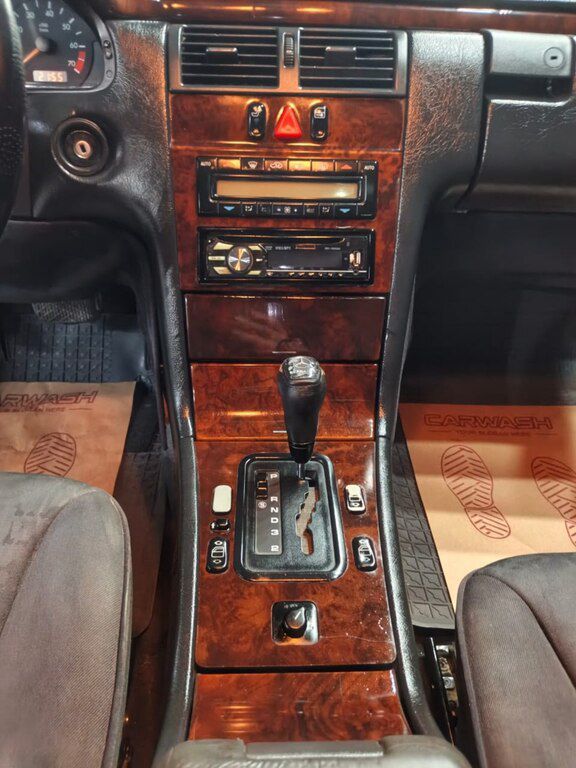 Mercedes E 230, 2.3 L, 1996 il, 250 000 km — Avtomobillər, Bakı (8)
